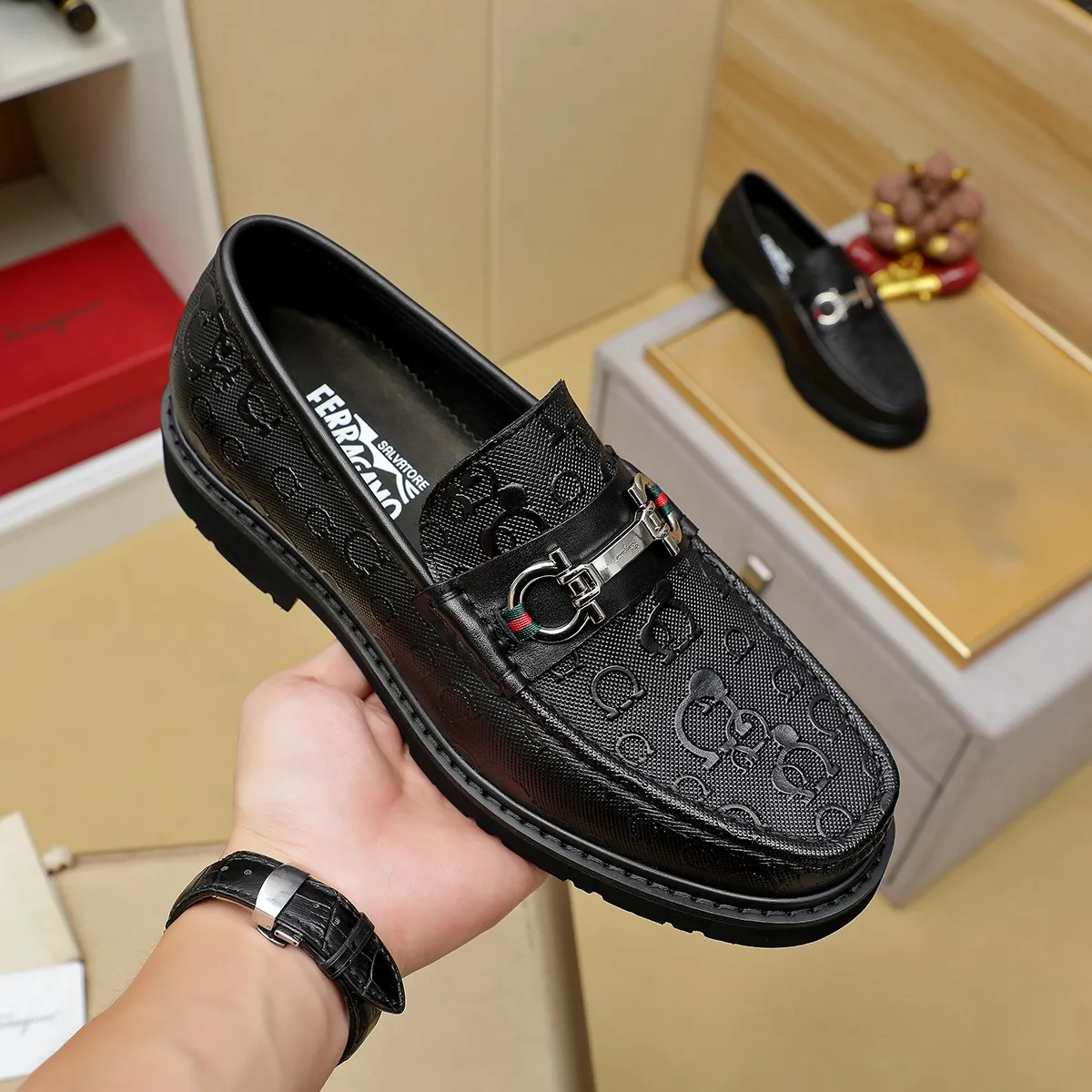 Men's shoes 💰500 Ferragamo [Ferragamo] top imported suit men's shoes 💯Original copy of the official website, product materials: selected imported embossed calfskin + luxury hardware buckle accessories ~ imported water-dyed cow 🐂 leather lining. Strong three-dimensional visual effect, original combination outsole, multiple colors available😘 Size: 38-44 (.45.46. Customized)